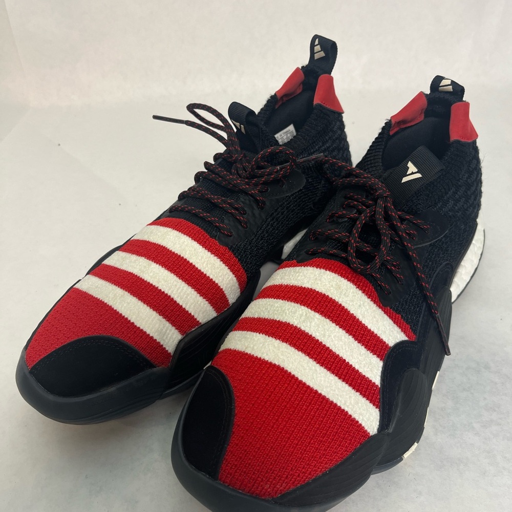 adidas Meilin Trae Young Men’s Sneakers